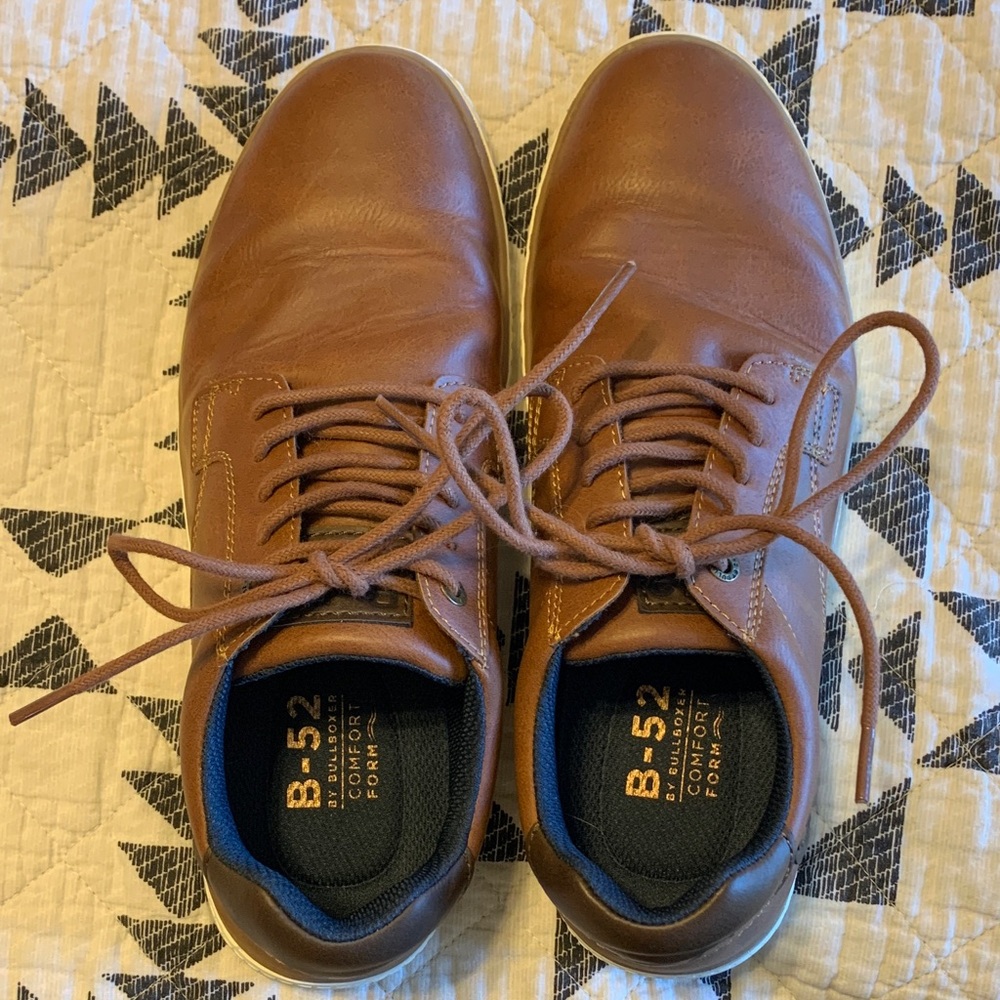 B-52 by Bullboxer Men's Tan Leather Oxfords